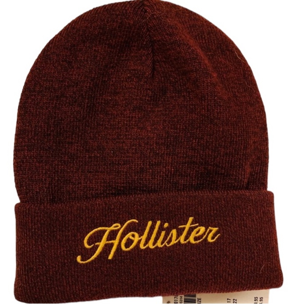 NWT HOLLISTER BEANIE
